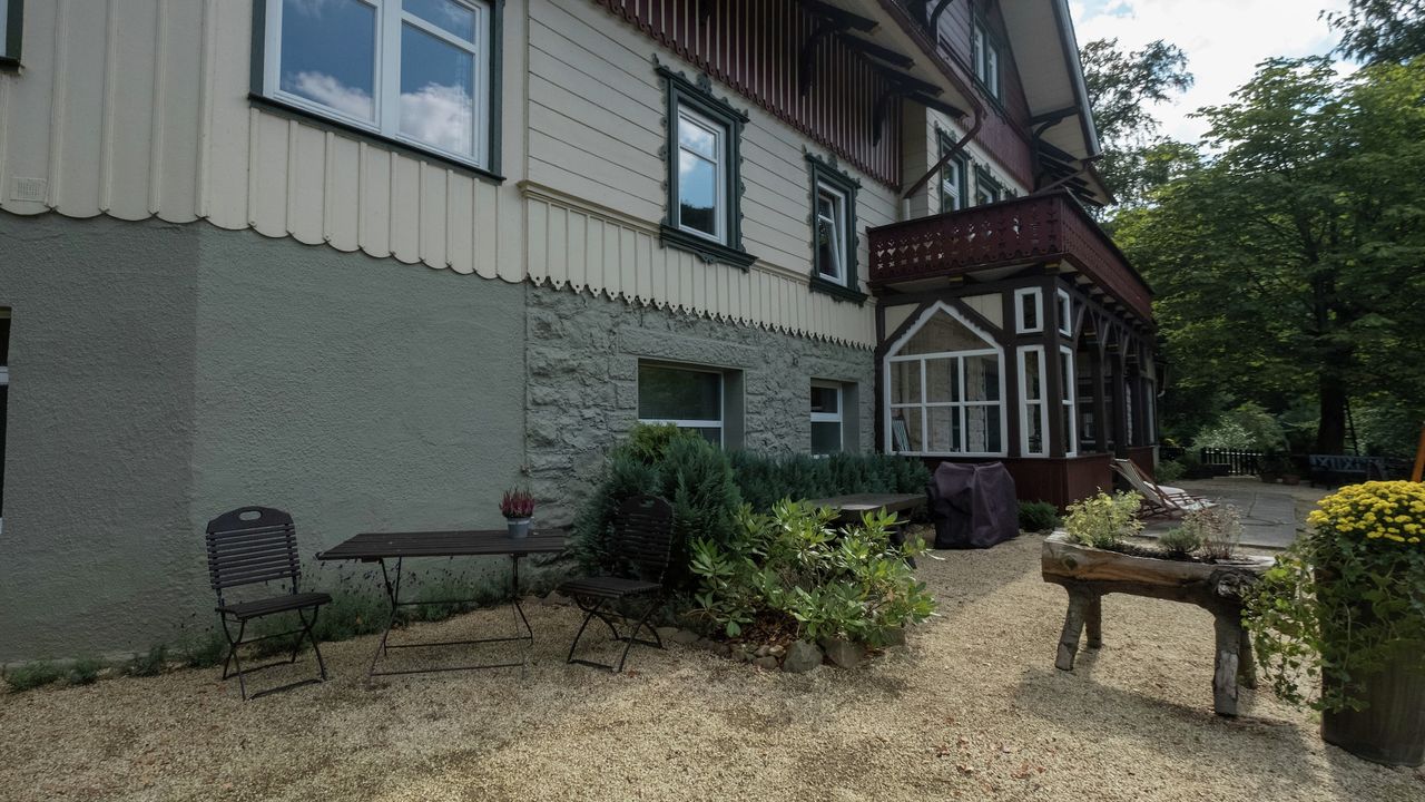 ExteriorSummer ExteriorSummer